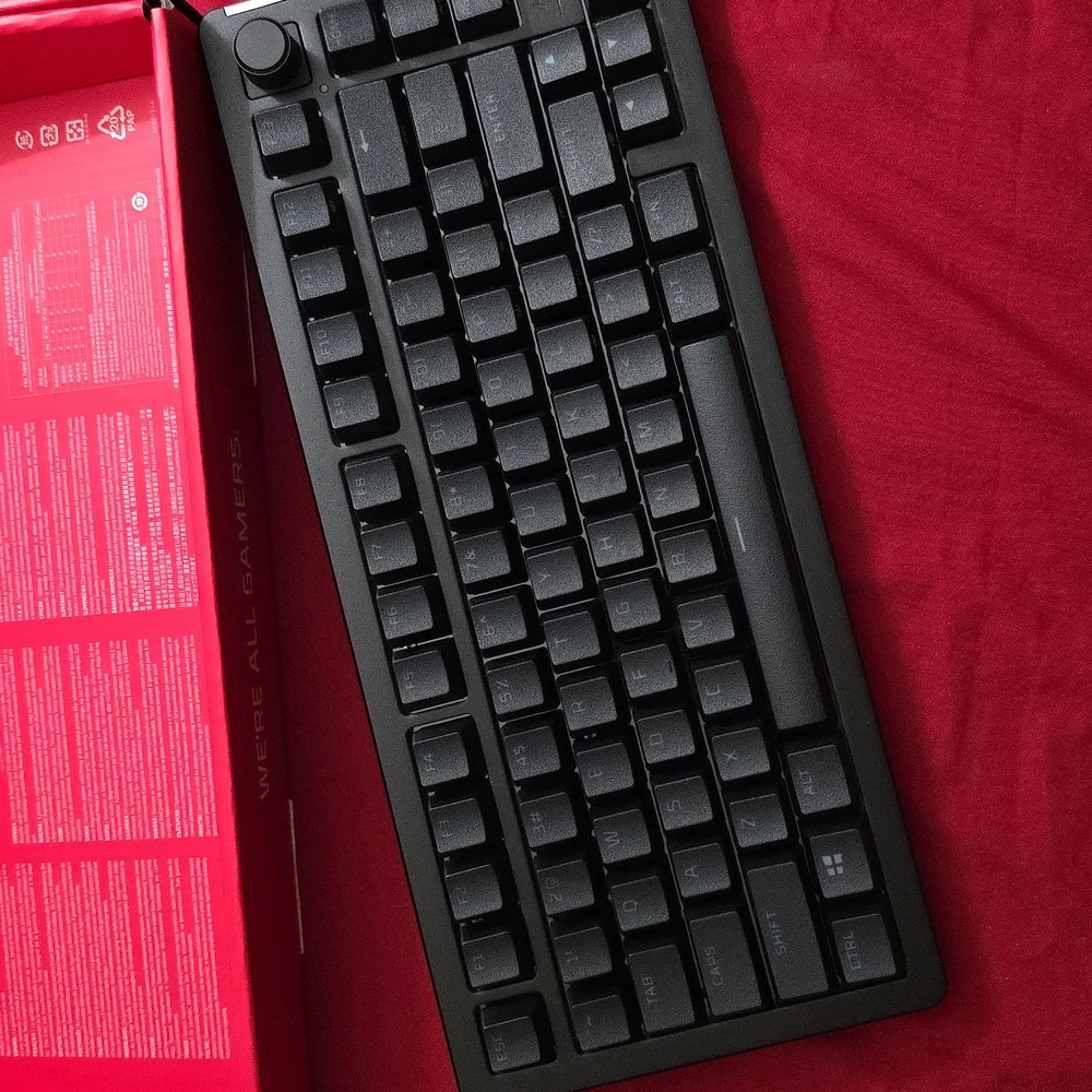 HyperX Alloy RISE Keyboard - Picture 3 of 4